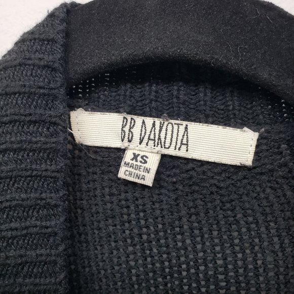 BB Dakota Stripe "you are a Star" Cardigan. Size XS - Picture 3 of 3